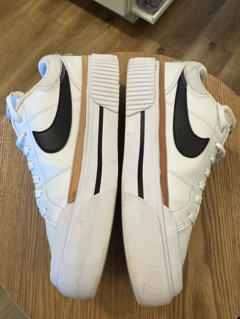 Nike Court Legacy Lift Platform Sneaker - Picture 12 of 16